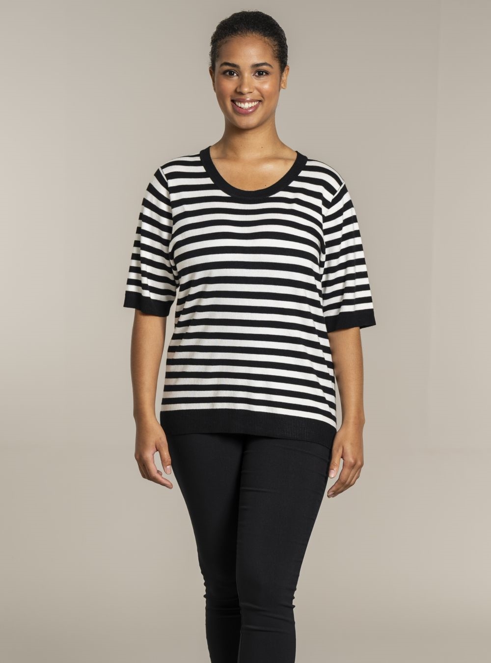 Sandgaard - Hilsinki T-shirt med Kort Ærme, Sort/Råhvid